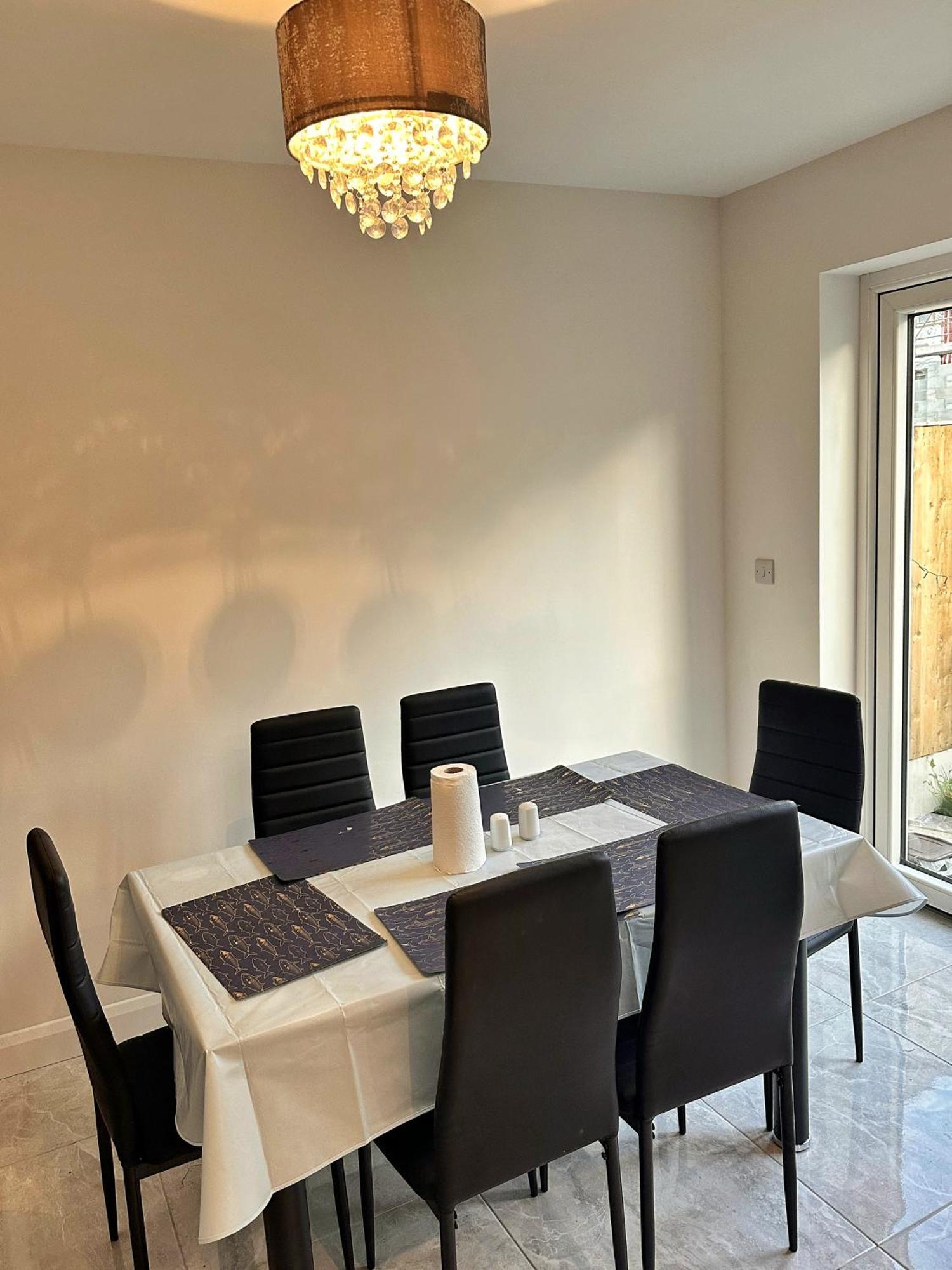 Your Perfect Home Away From Home Cork Extérieur photo